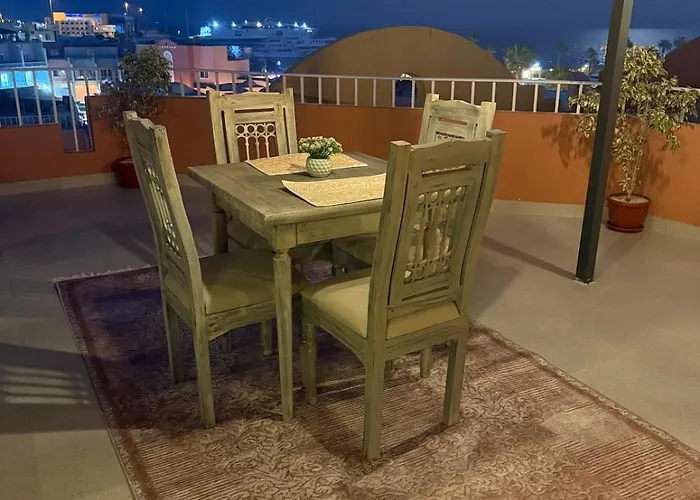 Private Rooftop Two Bedroom Seaview Panorama Apartment *
